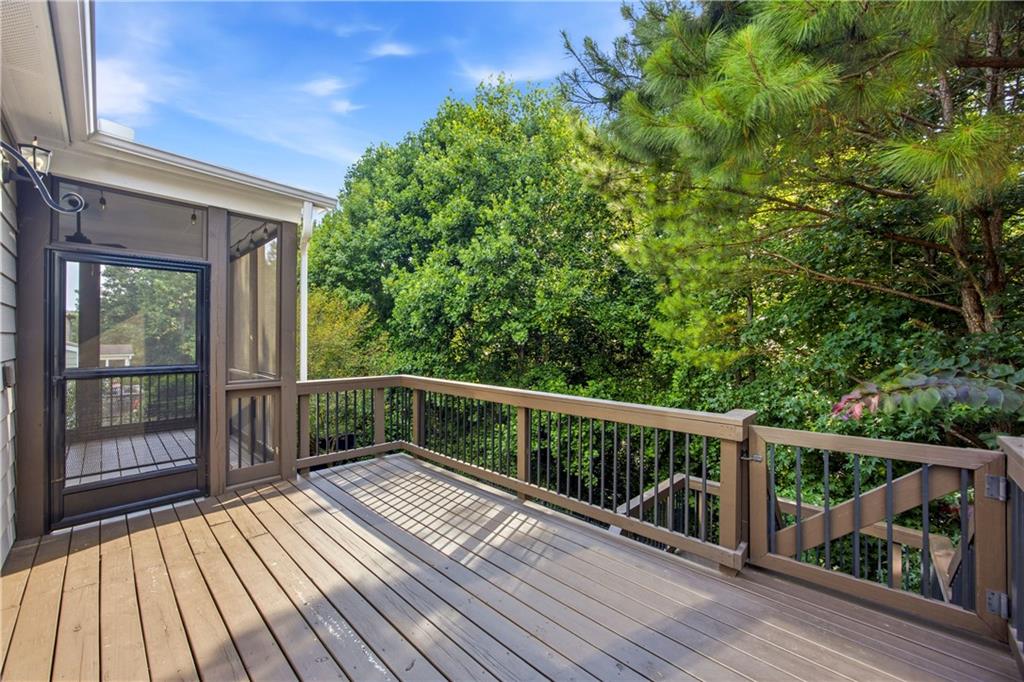 734 Binkley Walk Property Photo 13