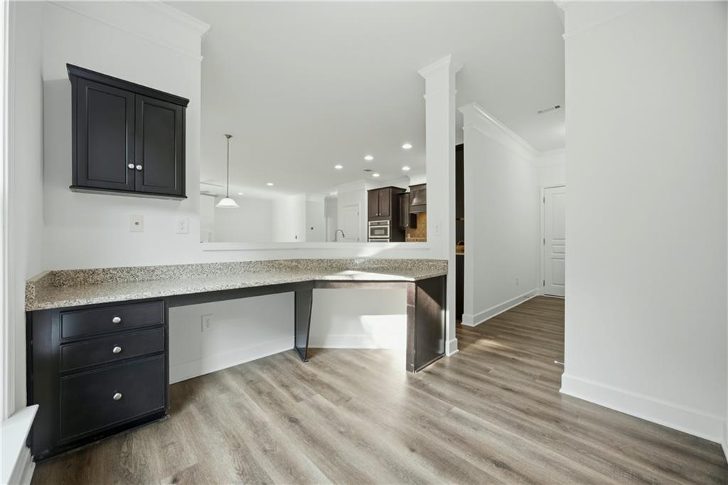 734 Binkley Walk Property Photo 14