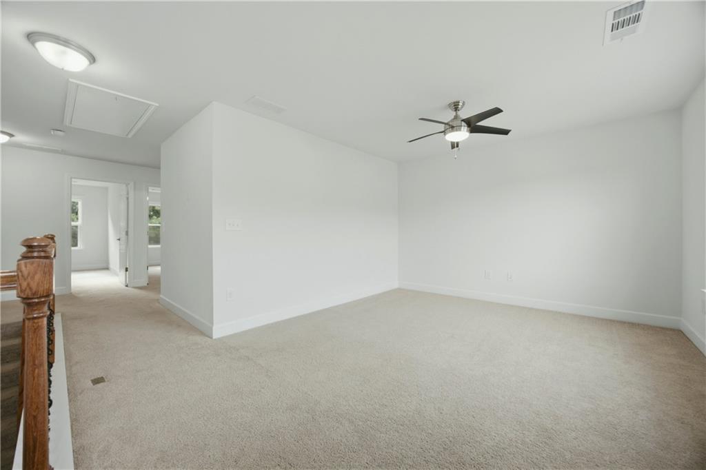 734 Binkley Walk Property Photo 16
