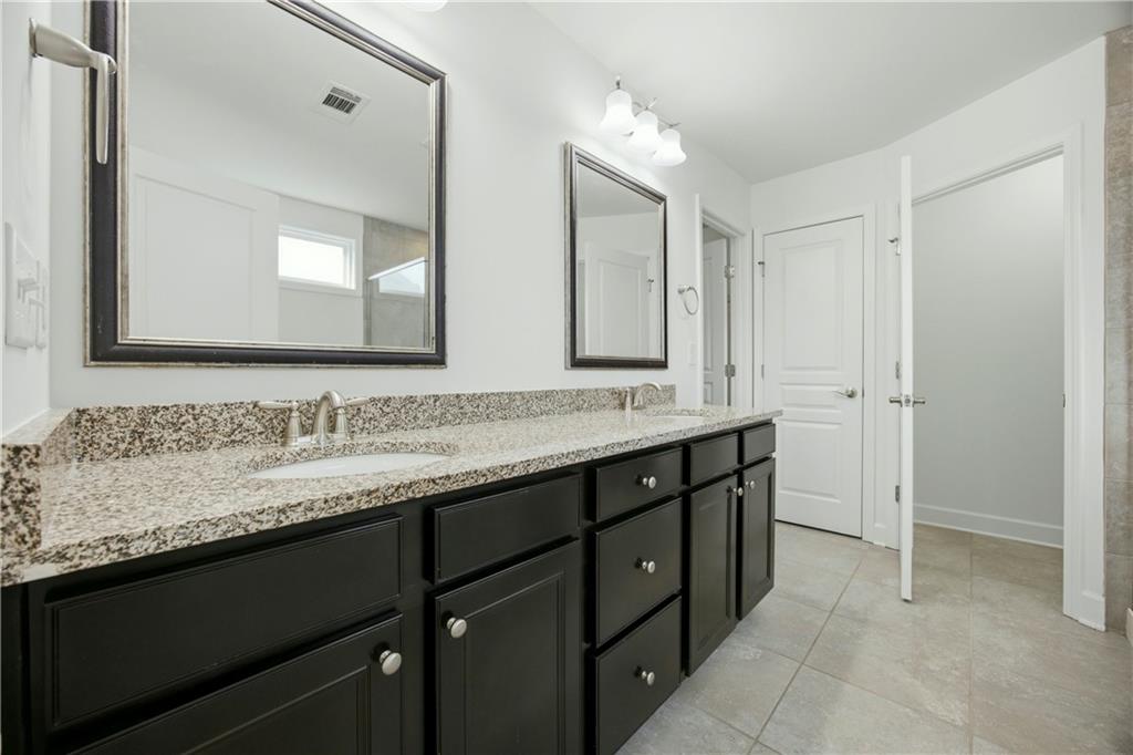 734 Binkley Walk Property Photo 24