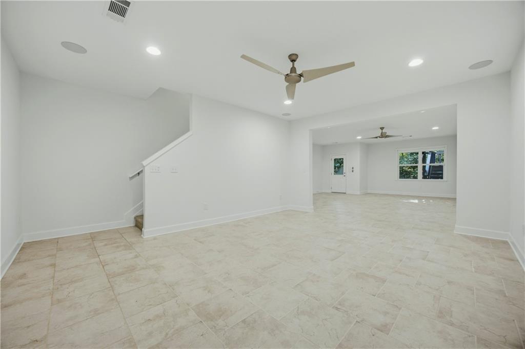 734 Binkley Walk Property Photo 29