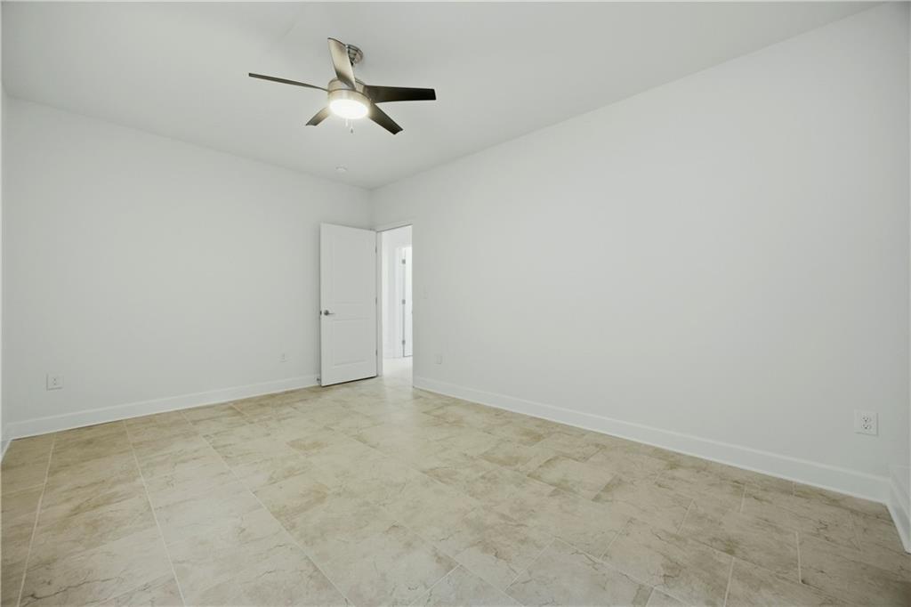 734 Binkley Walk Property Photo 33