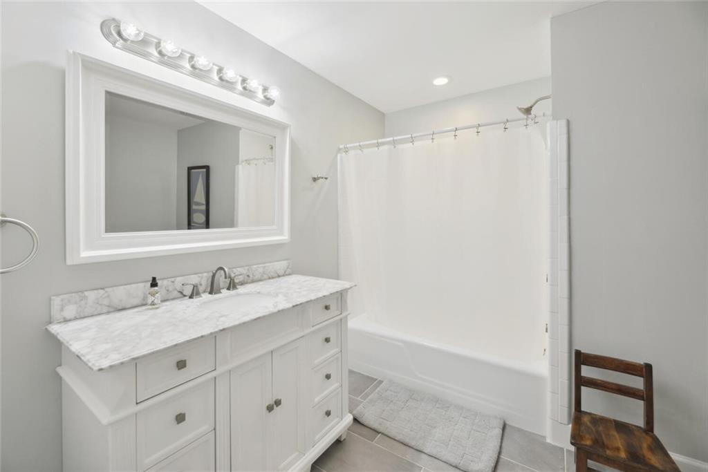 4142 Blackhawk Drive Property Photo 12