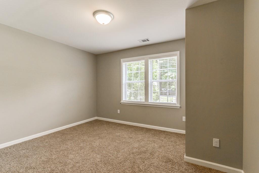 567 Ashburton Avenue Property Photo 10