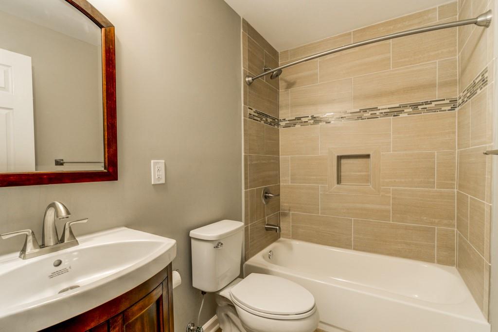 567 Ashburton Avenue Property Photo 14
