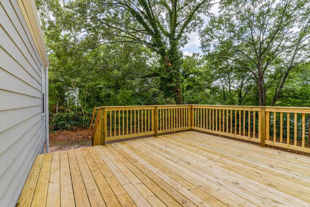 567 Ashburton Avenue Property Photo 16