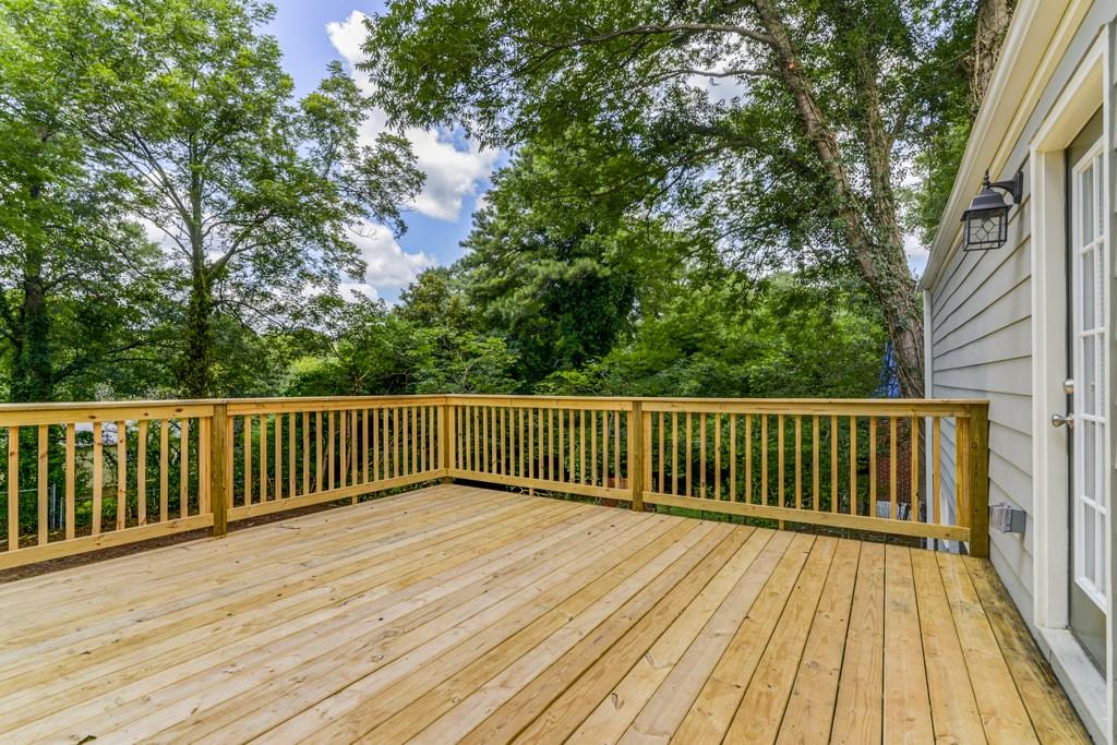 567 Ashburton Avenue Property Photo 17