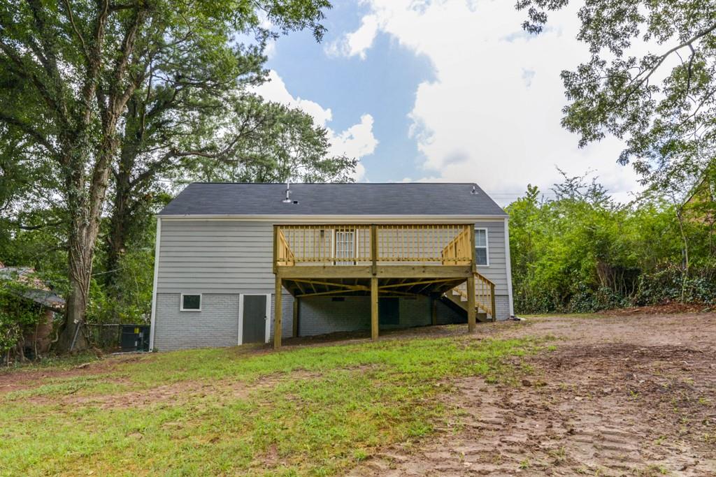 567 Ashburton Avenue Property Photo 18