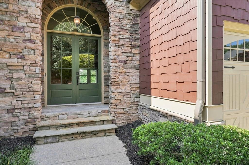 312 Twin Peaks Loop Property Photo 4