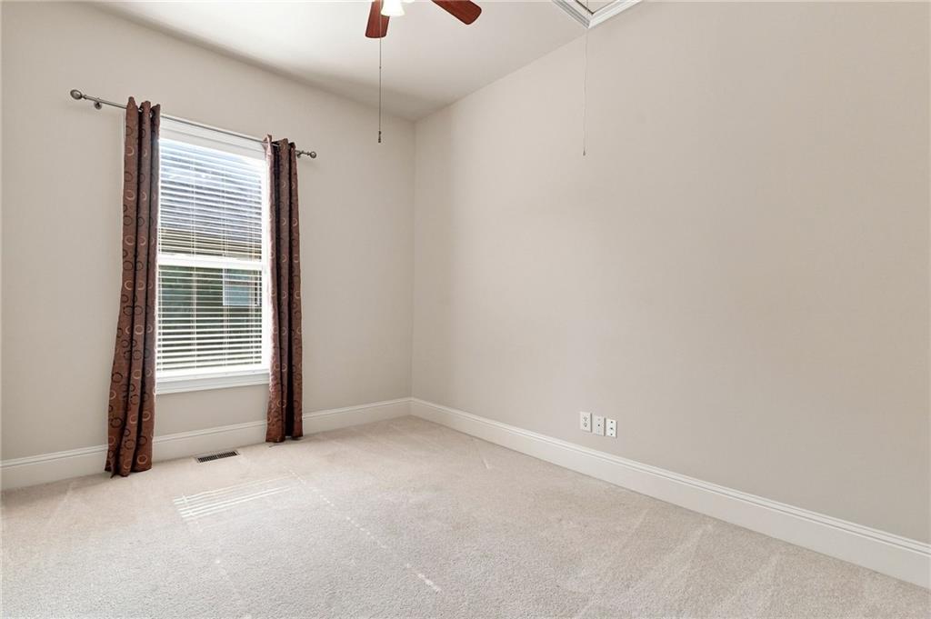 312 Twin Peaks Loop Property Photo 10