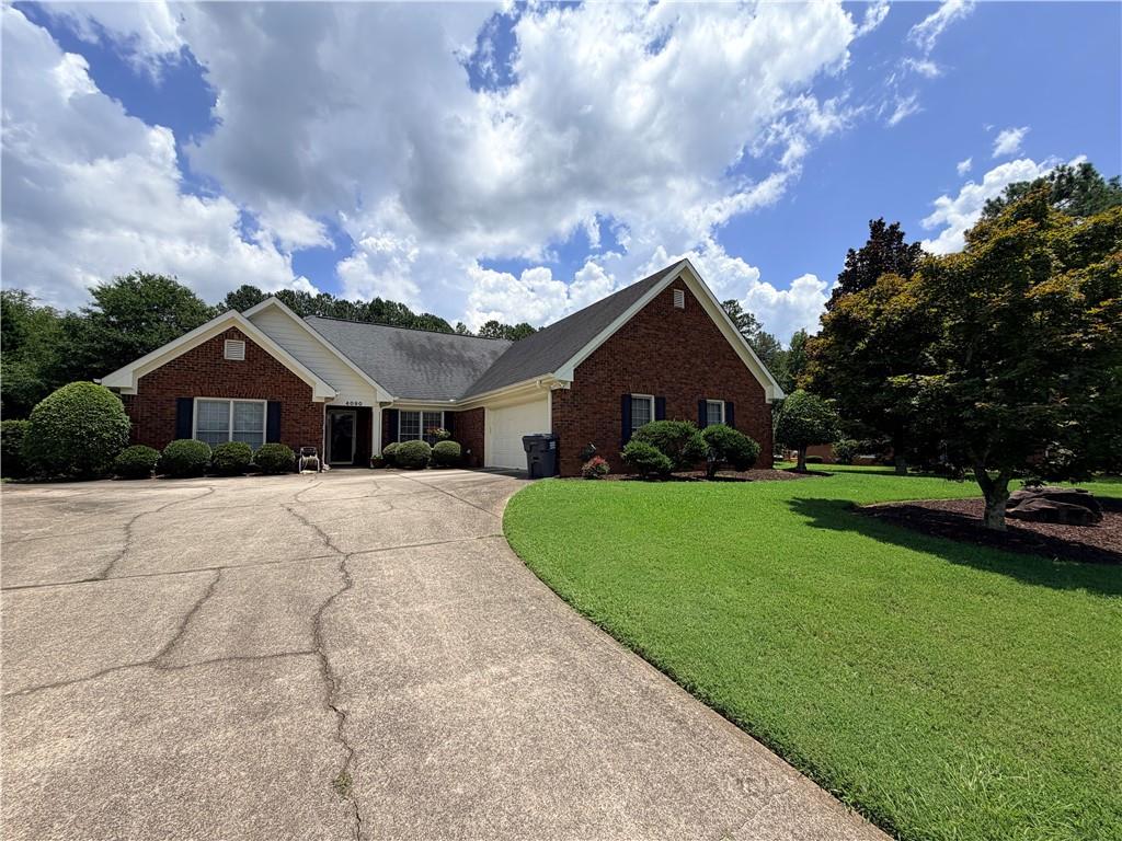 4090 Forest View Drive Se Property Photo 1