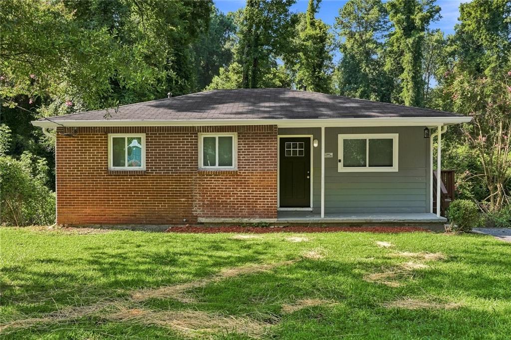2889 Delray Drive NW Property Photo 1