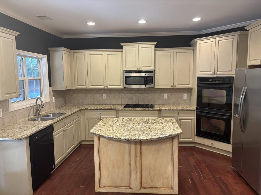216 Daybreak Rush Property Photo 11