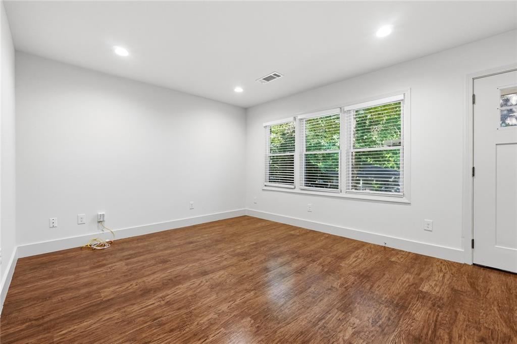 364 Brooks Avenue Sw Property Photo 17