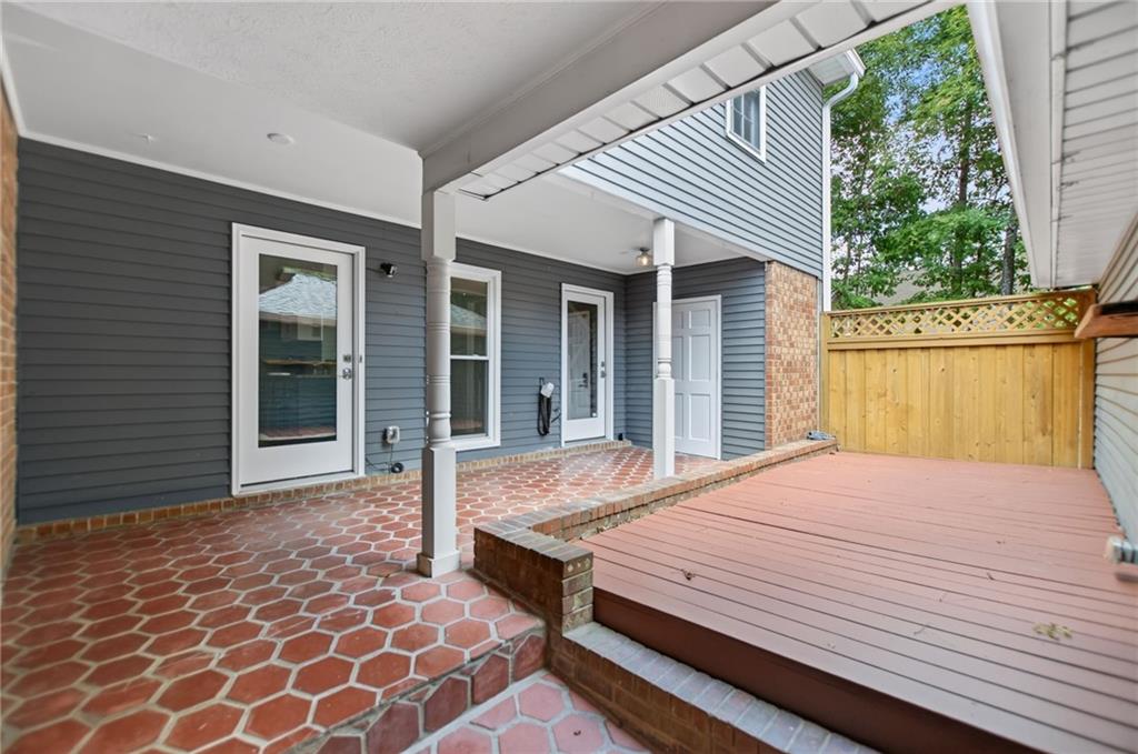 2920 Lavista Way Property Photo 5