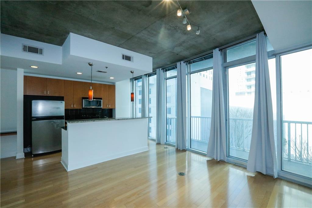 7813376 Property Photo 3