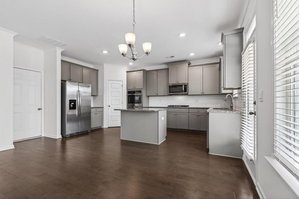 7813387 Property Photo 22
