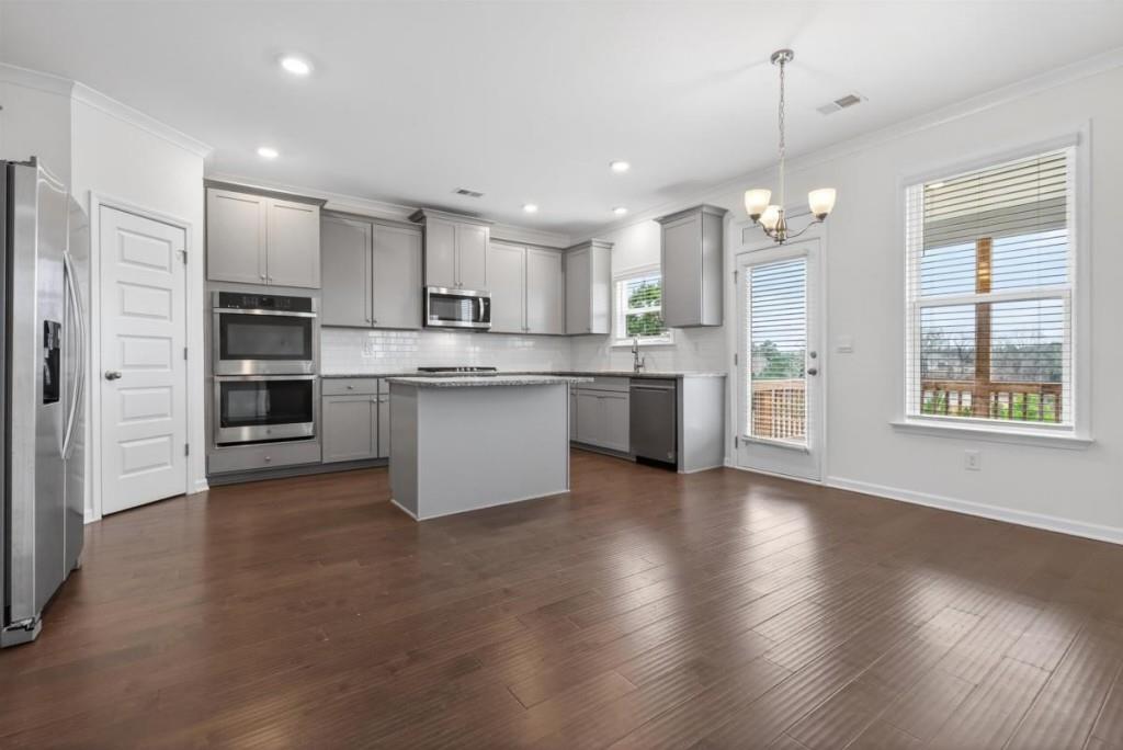 7813387 Property Photo 23