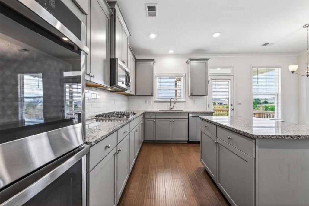 7813387 Property Photo 28