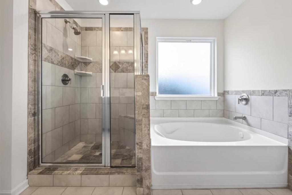 7813387 Property Photo 44