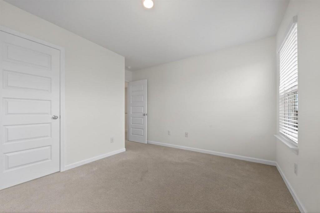 7813387 Property Photo 51