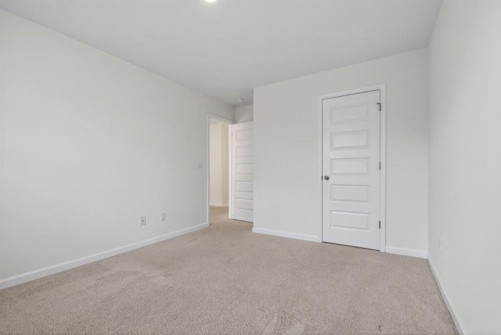 7813387 Property Photo 53