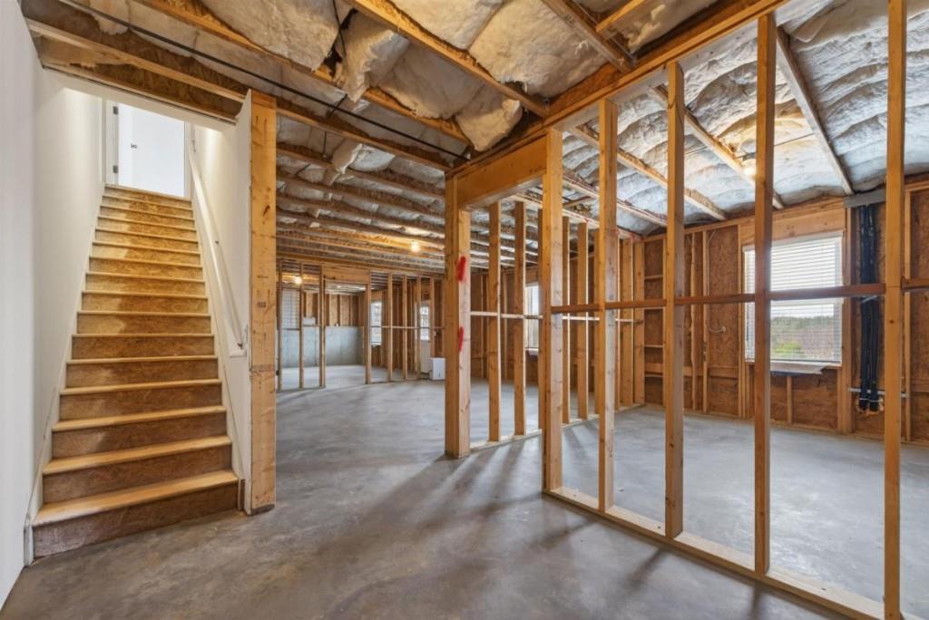 7813387 Property Photo 54