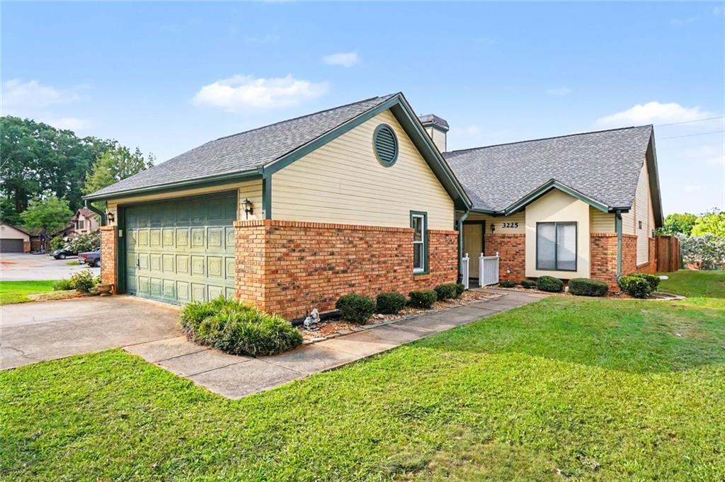 3225 Salem Cove Way Se Property Photo 1