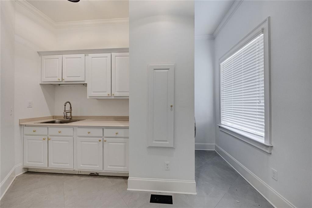 2614 Thurleston Lane Property Photo 49