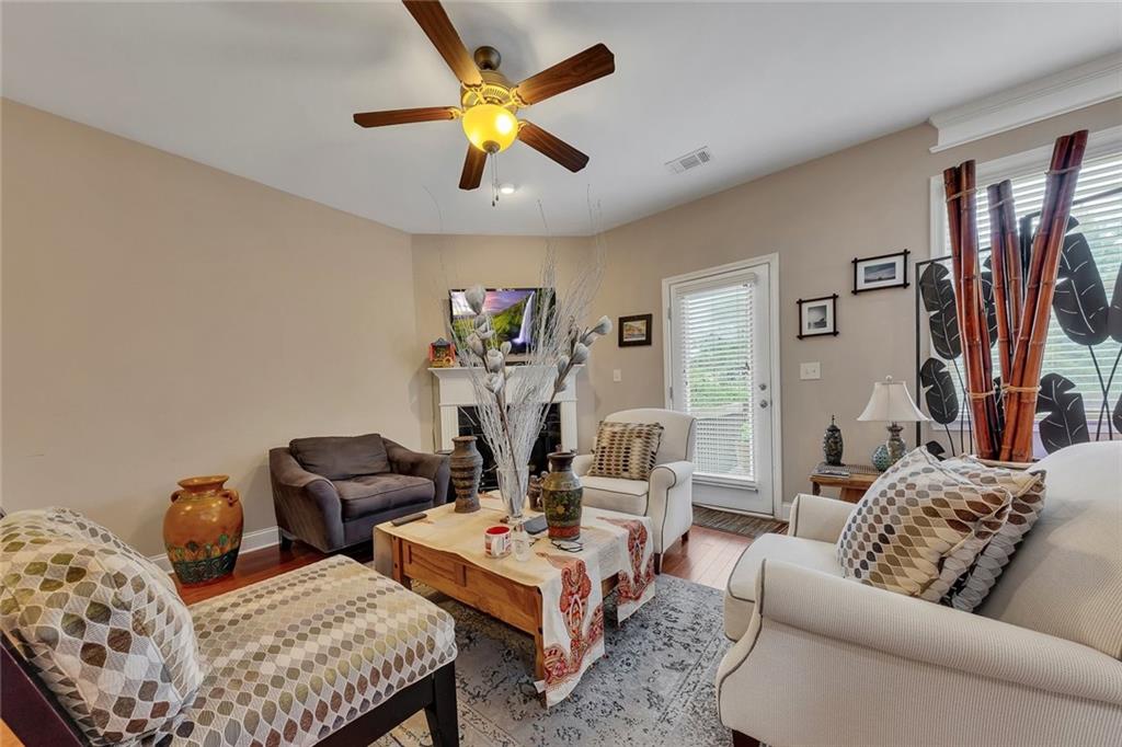 5614 Cobblestone Creek Avenue Unit 8 Property Photo 8