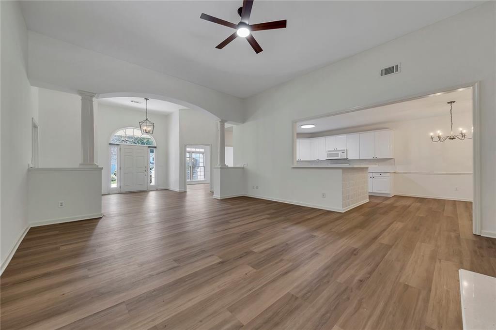 457 Crestview Drive Property Photo 6