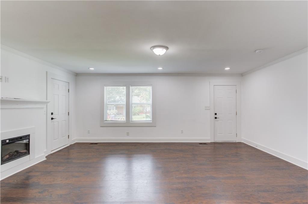 170 Shields Street Property Photo 5