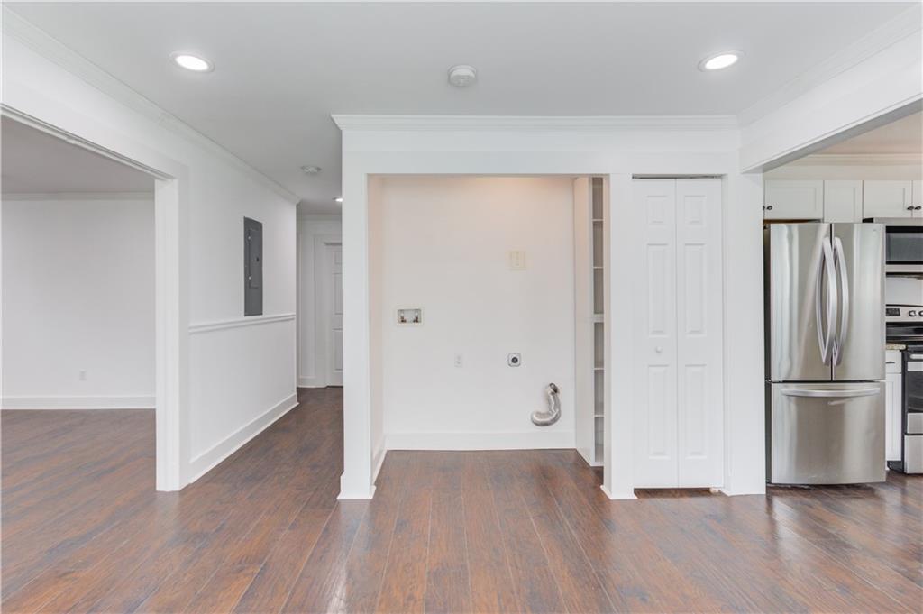 170 Shields Street Property Photo 8