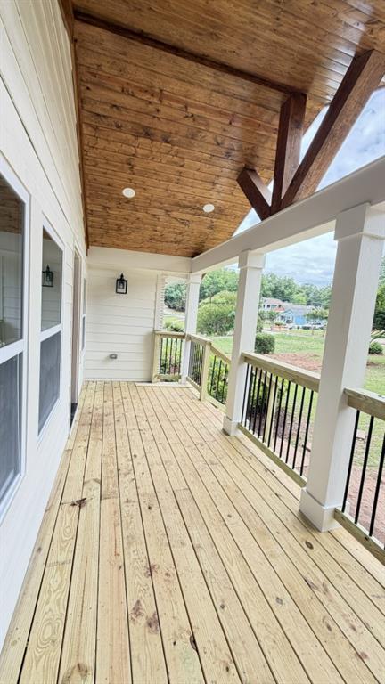 3491 Maplehurst Drive Property Photo 3
