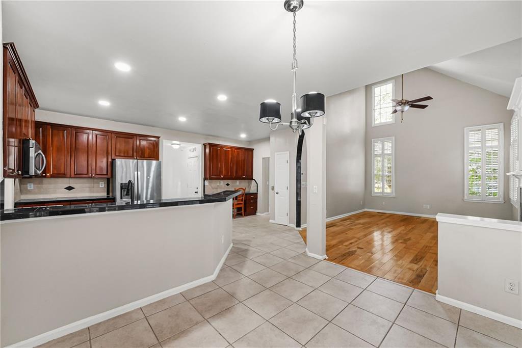 1014 Deer Hollow Drive Property Photo 13