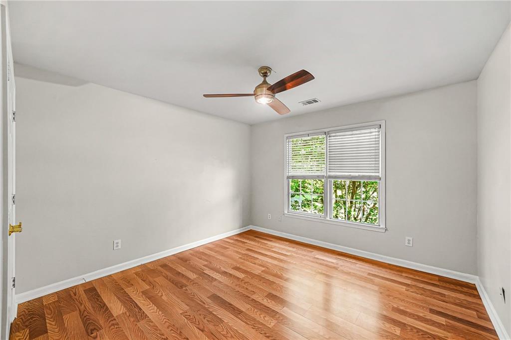 1014 Deer Hollow Drive Property Photo 29