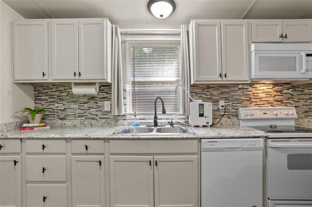 5002 Bee Tree Road Se Property Photo 18