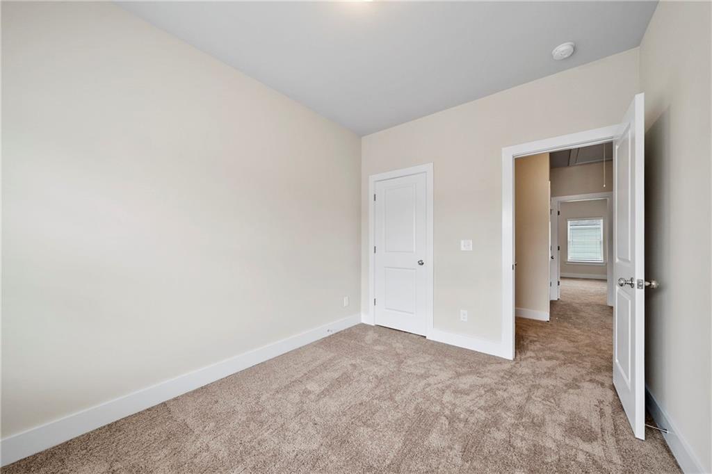 3761 Oxford Circle Property Photo 11