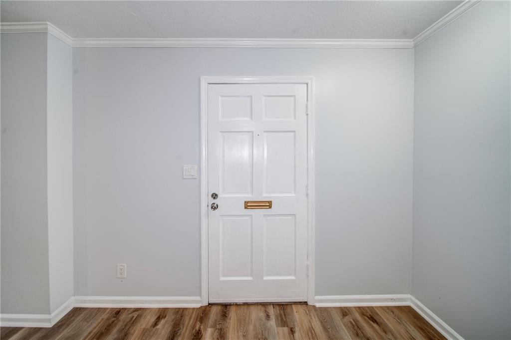 280 Winding River Road Unit B Property Photo 3