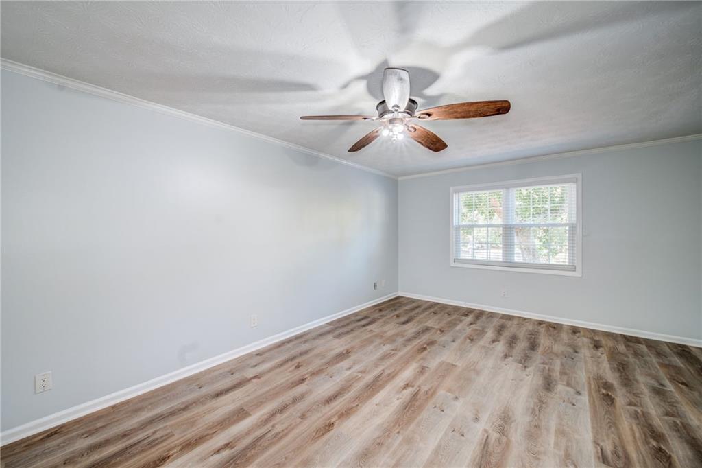 280 Winding River Road Unit B Property Photo 7