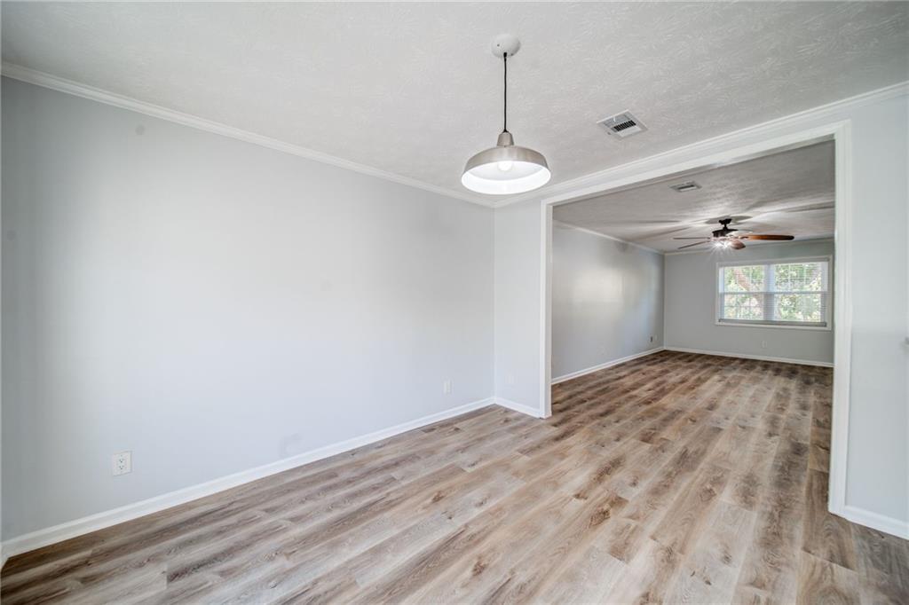 280 Winding River Road Unit B Property Photo 9