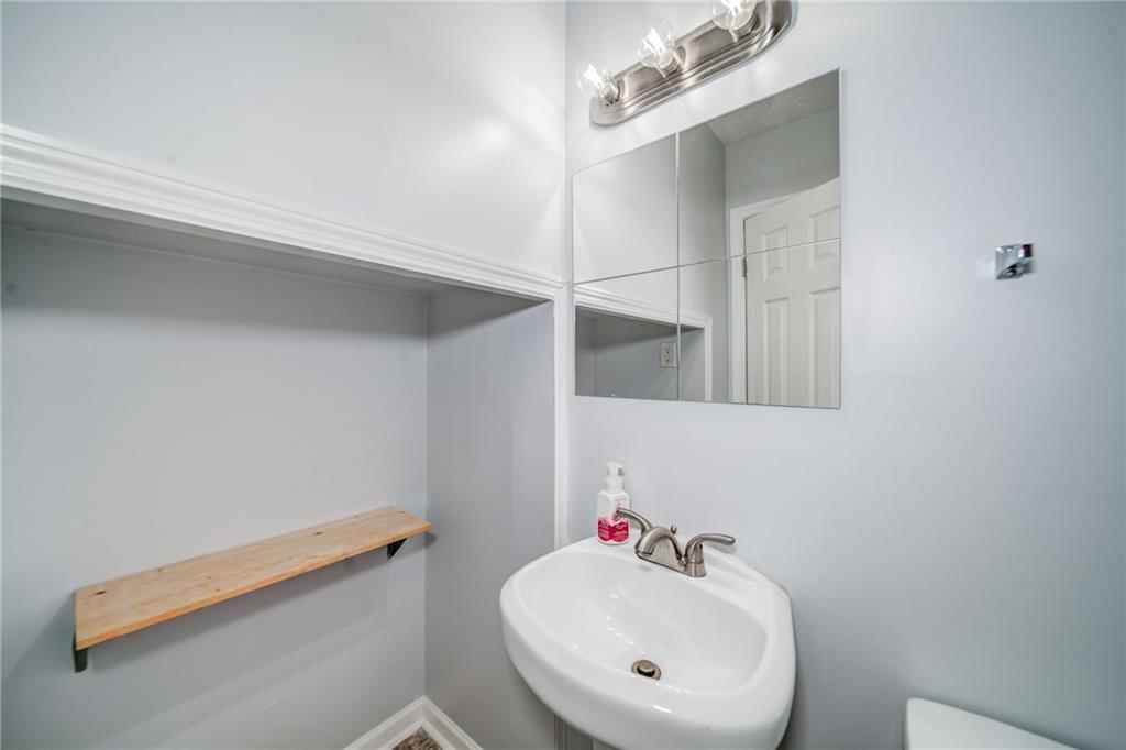 280 Winding River Road Unit B Property Photo 16