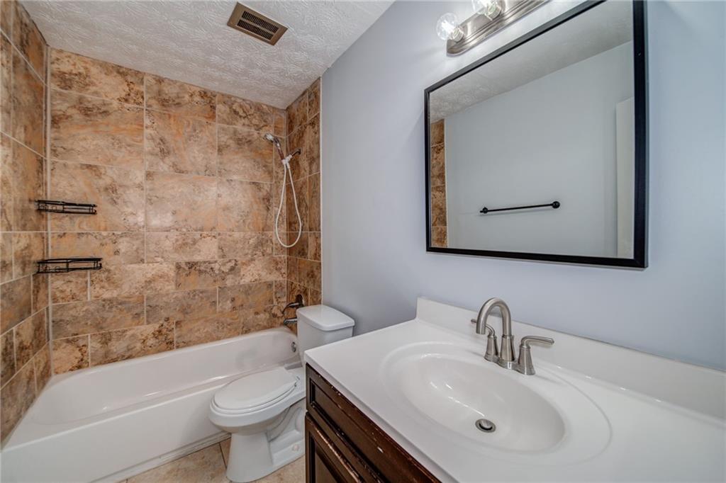 280 Winding River Road Unit B Property Photo 23