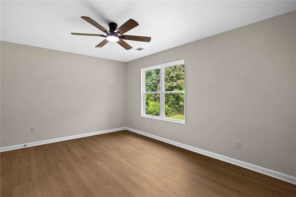 305 Hunters Trace Property Photo 33