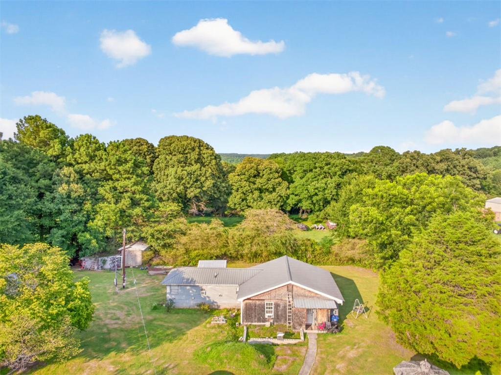4905 Hudson Road Property Photo 1