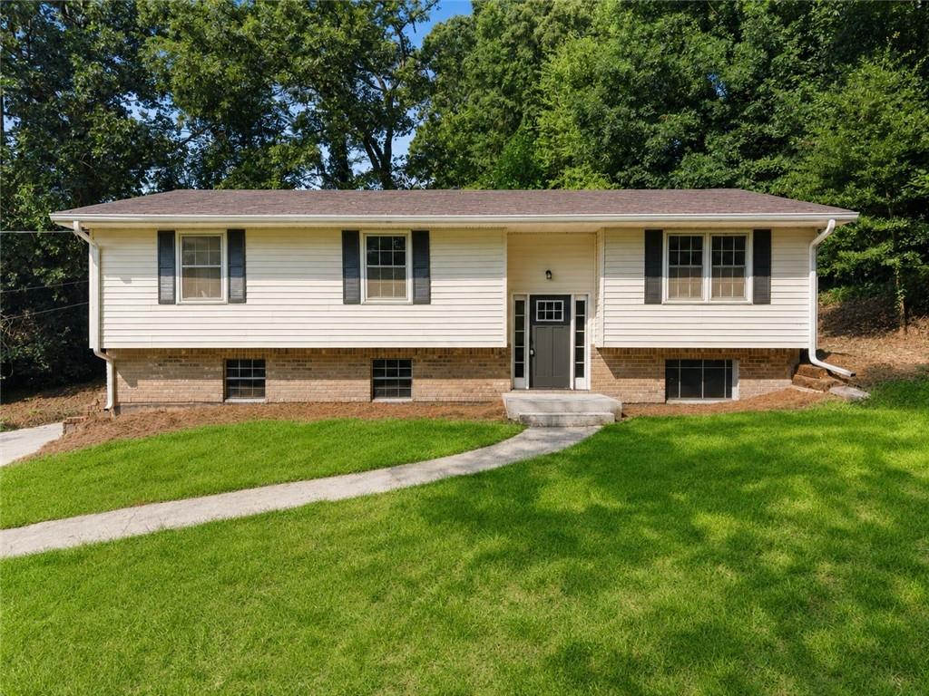2107 Windsor Drive Property Photo 1