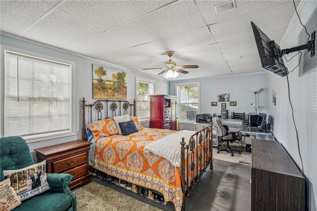 304 Myrtle Street Property Photo 18