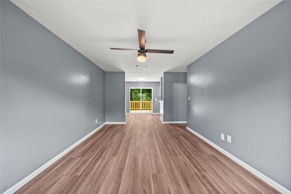 3214 Headrick Circle Se Property Photo 8
