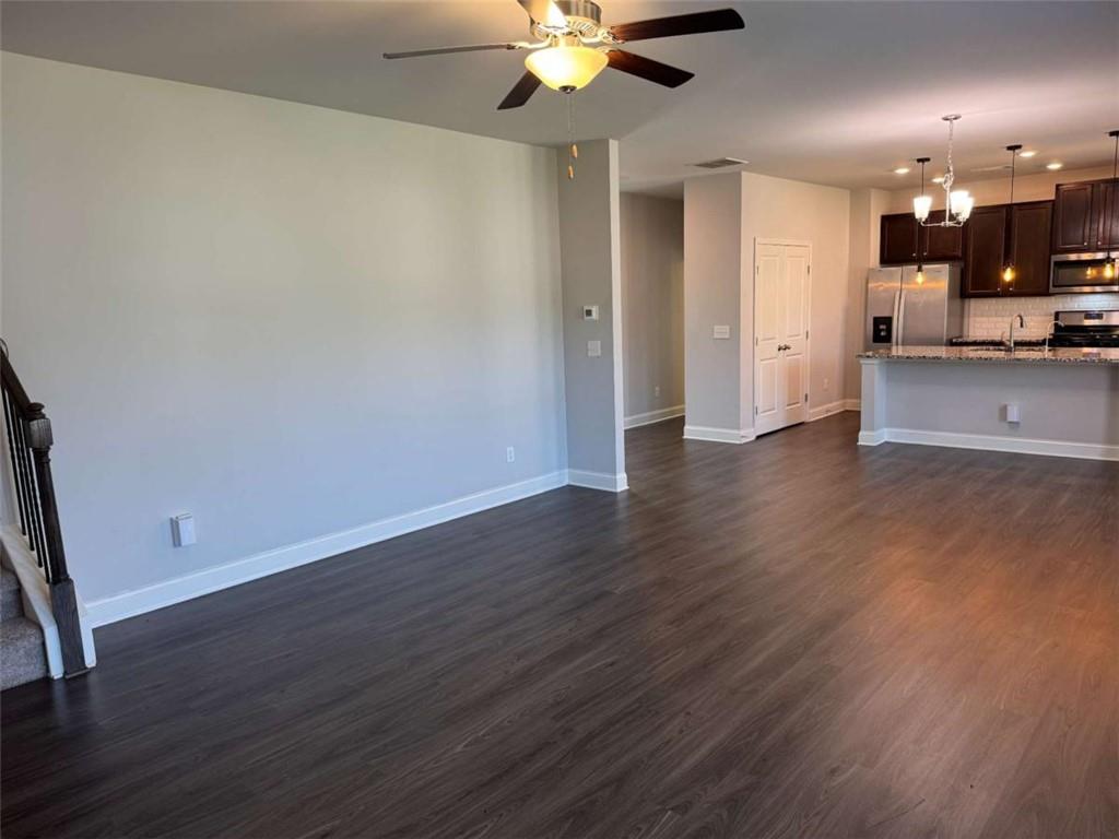 4472 Beechnut View Property Photo 9
