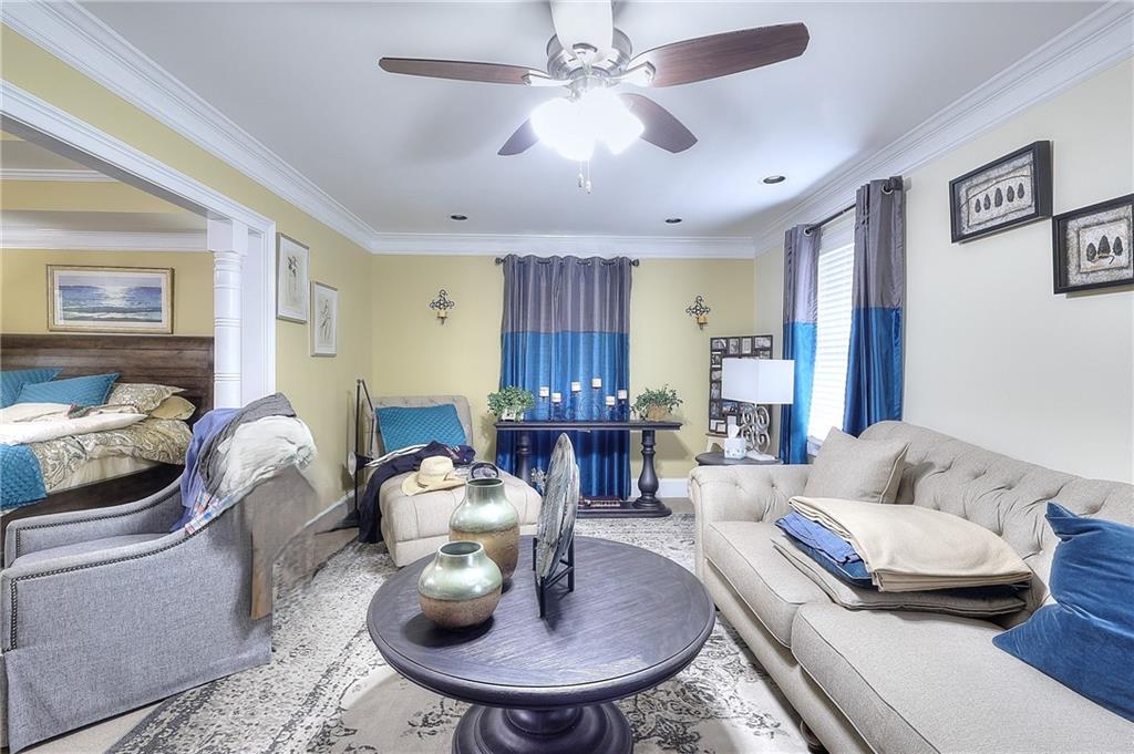 7813695 Property Photo 22